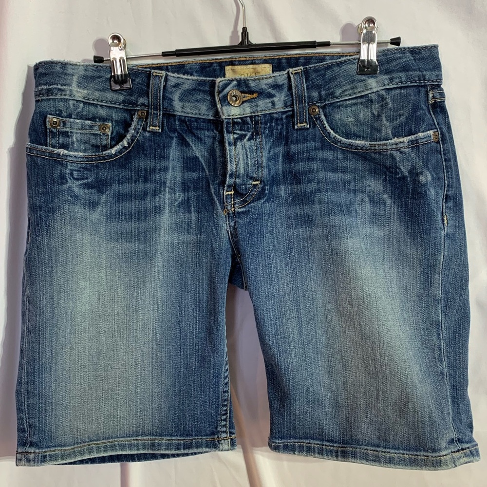 BKE size 29 denim shorts 8 in inseam.